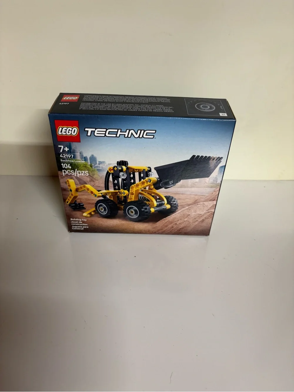 NIB LEGO Technic 42197 Backhoe Loader Building Toy 104 pcs